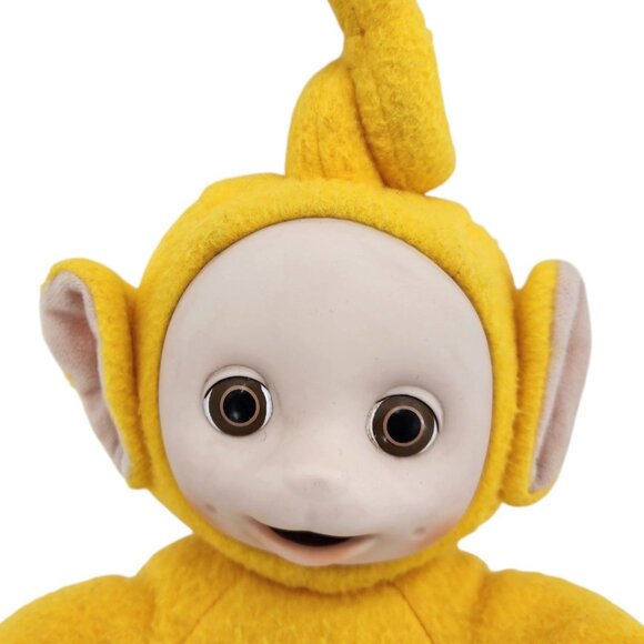 Vintage Playskool Teletubbies Laa-Laa 13" Plush & 6" Figurine 1998 - Picture 3 of 16